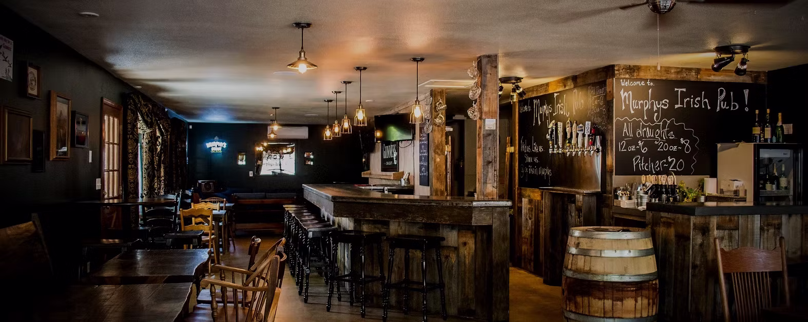The bar and dining room inside Murphys Irish Pub